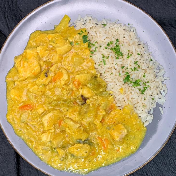 Thai-Curry-Pfanne mit Hühnchen