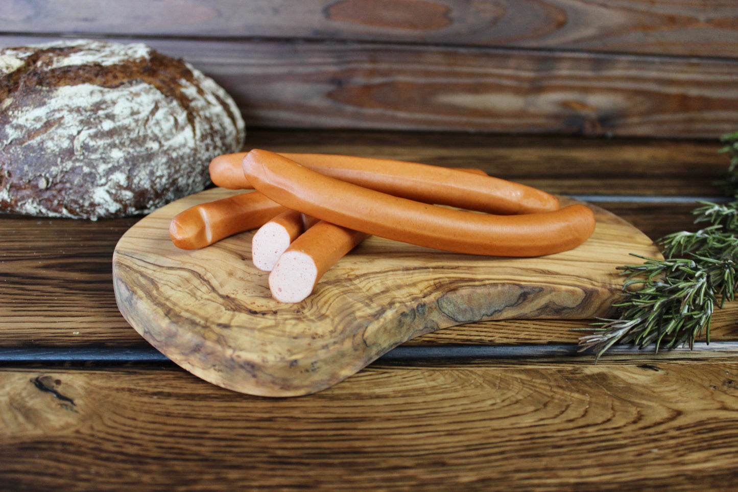 Käsewiener mit Anschnitt