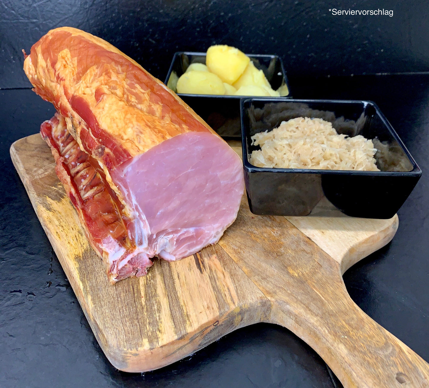 Kassler-Kotelett mit Sauerkraut und Kartoffeln