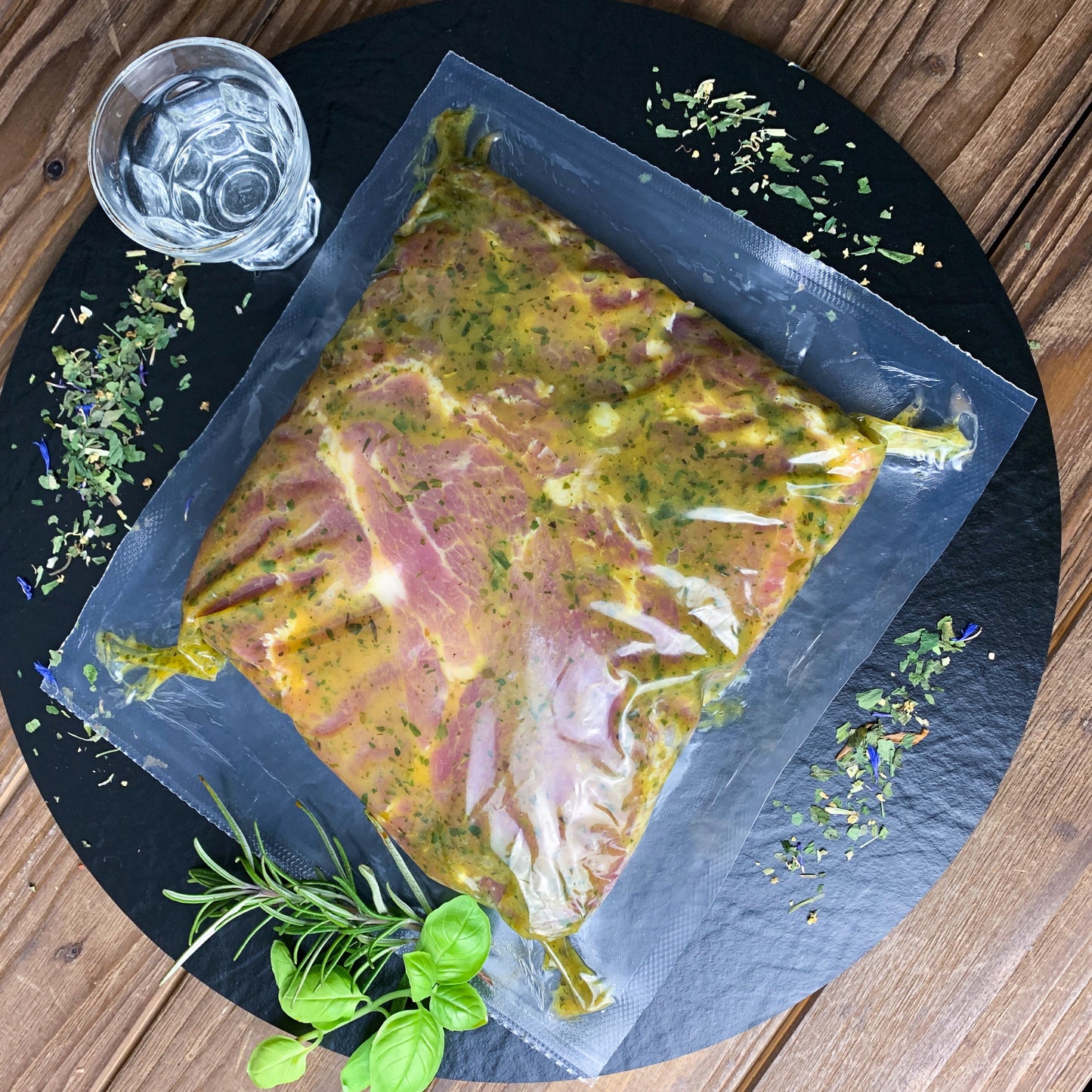 Schweinesteaks in Rasputin Marinade mit Kräutern und Wodka