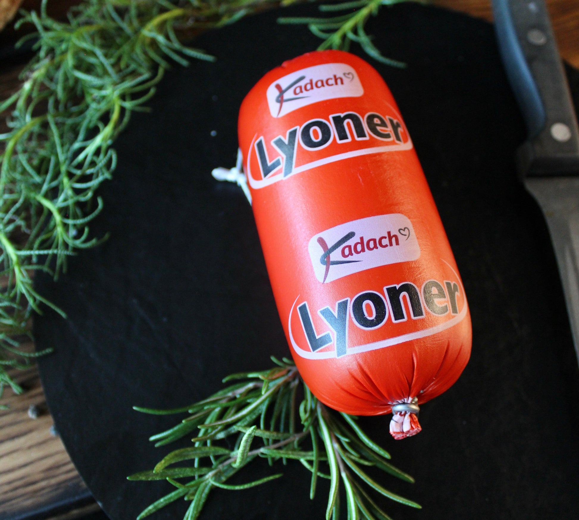Hausgemachte Lyonerwurst, ganzes Stück