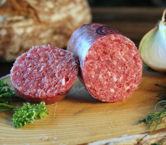 Zwiebelmettwurst im Kunstdarm